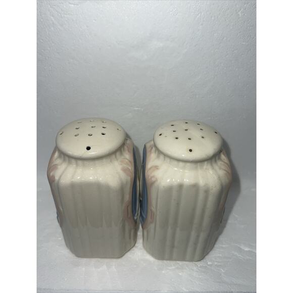 VINTAGE SAILBOAT SALT & PEPPER SHAKERS WHITE NAUTICAL SHIP BOAT SAIL JAPAN - Picture 5 of 6